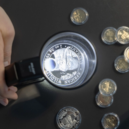 Lupa okrągła podświetlana wielokątna